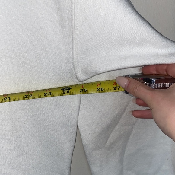 🍂White sweatshirt with “Lake life” in pink lettering on front! - Picture 5 of 6